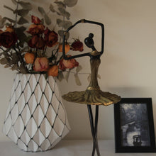 Charger l&#39;image dans la galerie, Sculpture en bronze d&#39;une ballerine - statue élégante en robe jaune hauteur 38/42cm